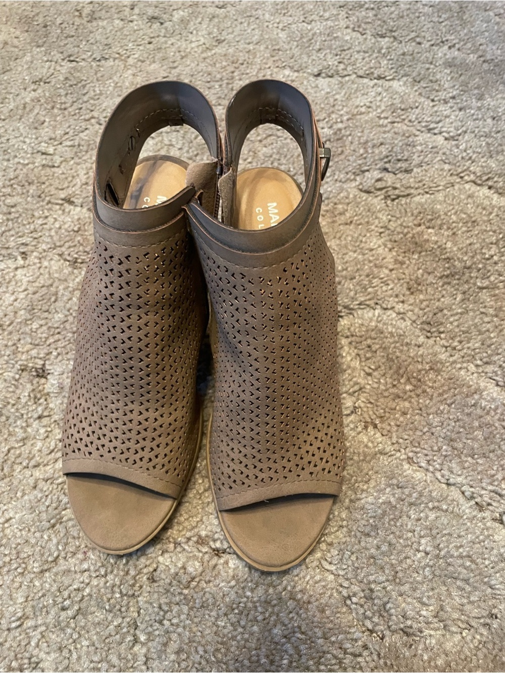 MANHATTAN COLLECTION Peep Toe Sandals
